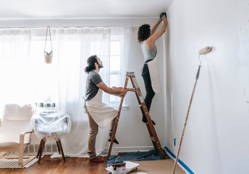Are Landlords Required To Paint Between Tenants?