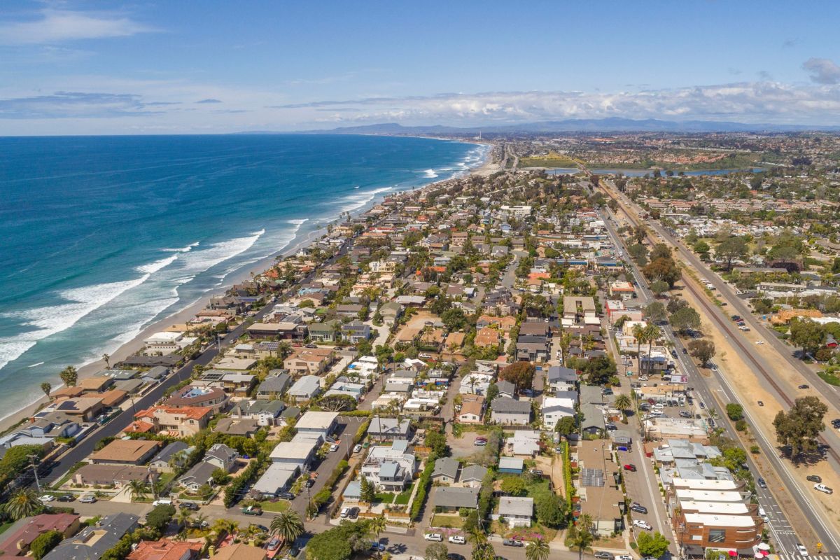 Top 8 Best San Diego Suburbs for Families 2023
