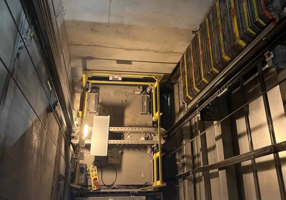 Can You Sue an Apartment Complex for a Broken Elevator?